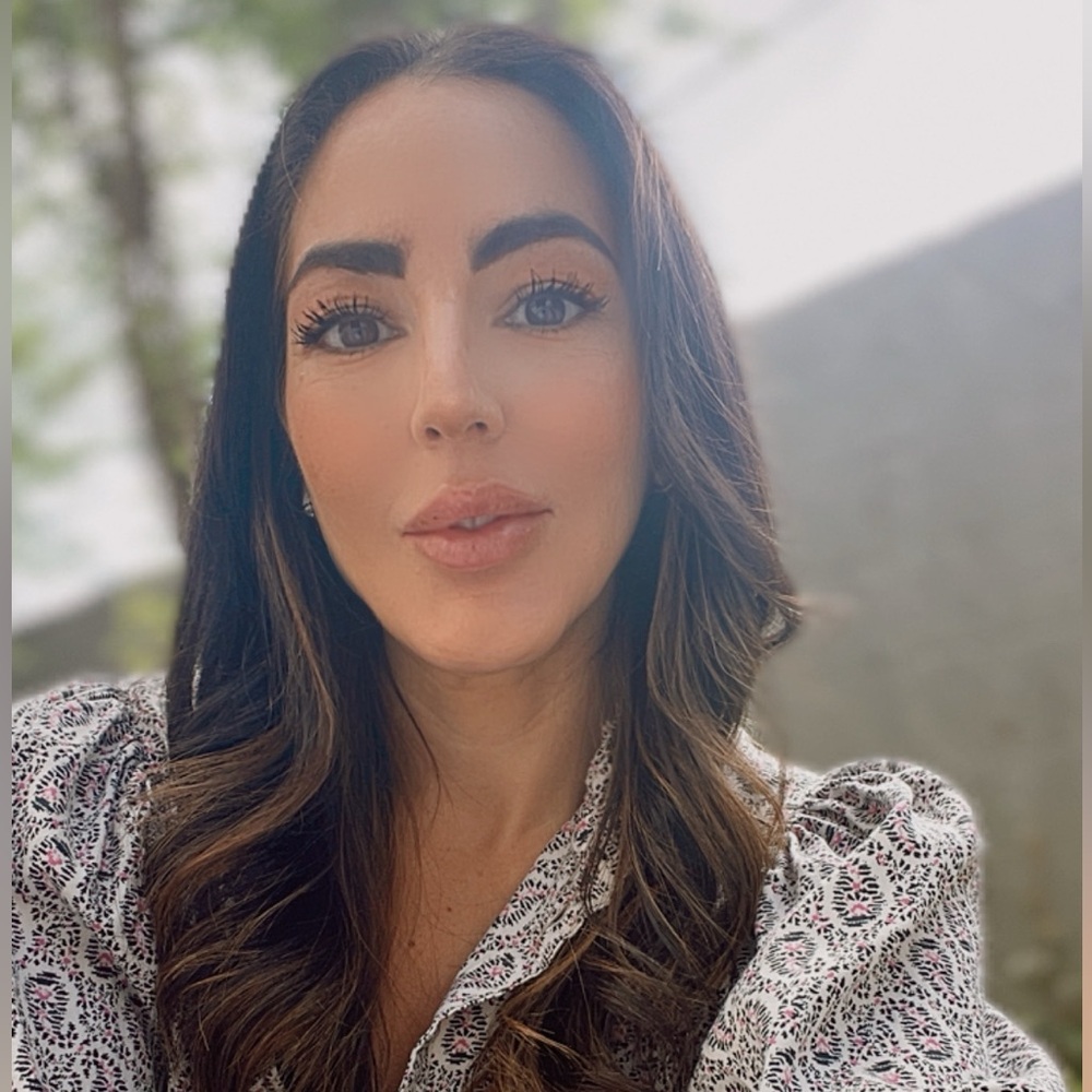 Meet your Posher, Marcela